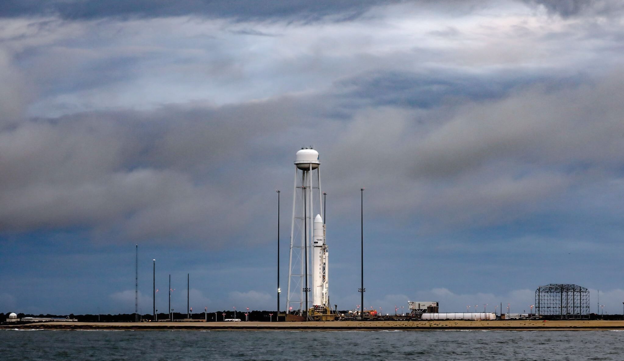 Successful launch of the Antares LV